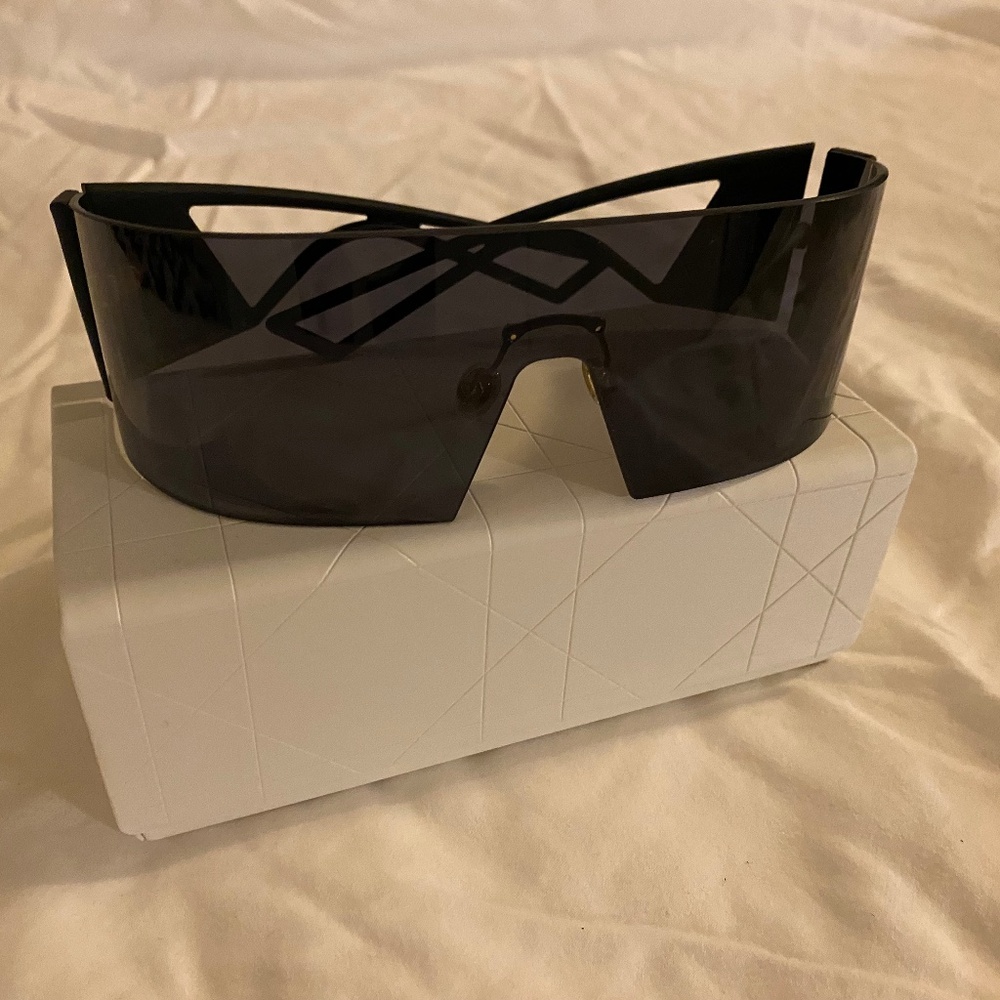 Brand new, never worn Christian Dior KaleiDiorscopic Sunglasses